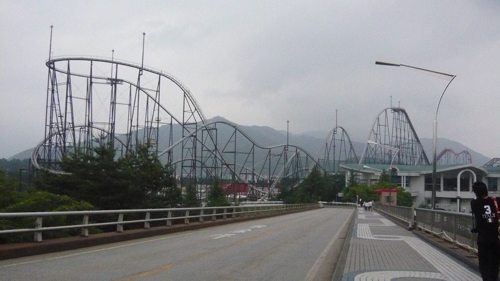 p1020679.jpg - 6/14/09: Fuji-Q Highlands!  I have wanted to ride this coaster since I was in high school!