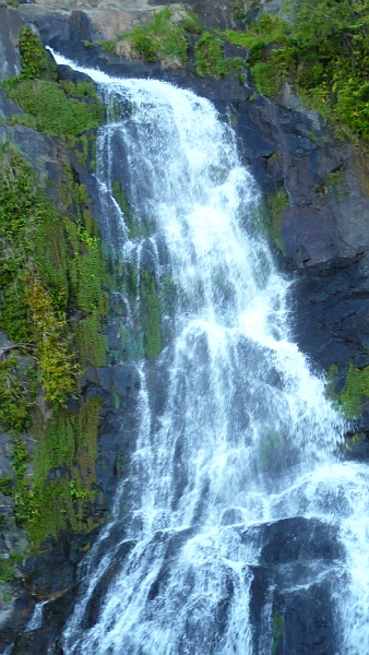 p1010147.jpg - The waterfall.