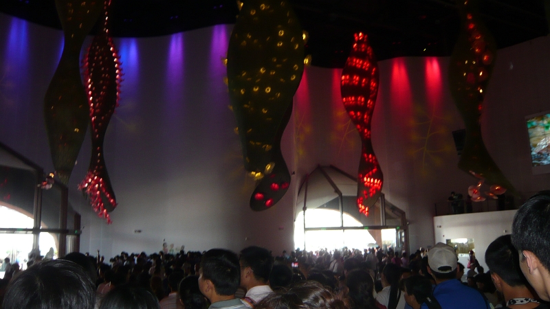 P1030185.JPG - This was the lobby at the beginning and end of the Australia Pavilion.  Pretty crowded, as you can see.