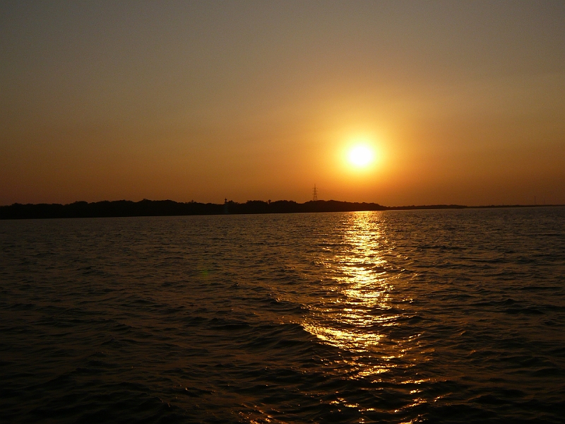 p1020164.jpg - We saw the sunset over the Krishna River.