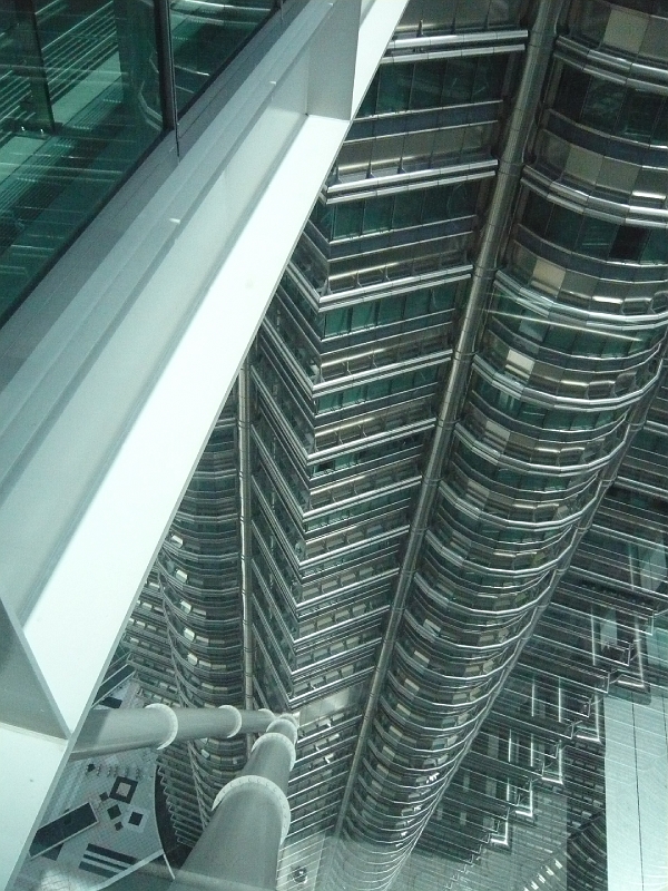p1020331.jpg - Looking down at the building.  The building may have used dirty architectural tricks to claim the label of world's tallest, but it legitimately is one of the prettiest buildings I've ever seen.