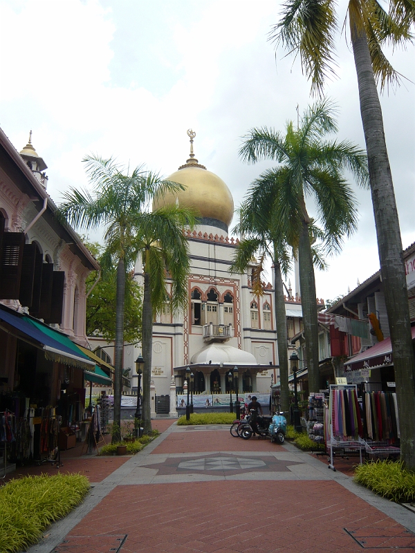 p1020361.jpg - The mosque from the street